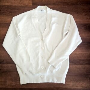 Rumored White Cardigan Size Small